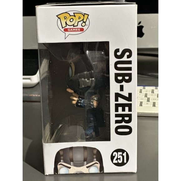 Funko Pop! Mortal Kombat X - Sub-Zero Action Figure Box #251 Pop Games - Picture 8 of 11